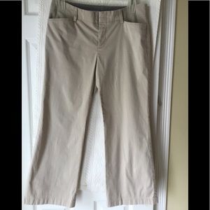 Gap curvy fit ankle capris